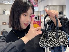-百年港湾奥特莱斯(香炉礁店)