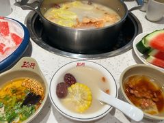 -三人行骨头王火锅(长寿店)