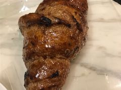 焦糖牛角包-PAPER STONE BAKERY(天环店)