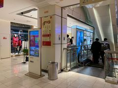 店内环境-王府井百货(中州中路店)