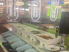 -洪氏嗨捞·广东猪肚鸡·椰子鸡火锅(西咸万象城店)