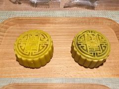 肉松蛋黄月饼-紫金港餐饮中心-风味餐厅(浙江大学紫金港校区店)