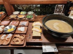 -银米·云南传统过桥米线(双廊黑金冠店)