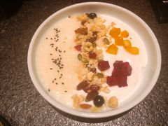 米釀鲜果酸奶-丝路金桃·新疆菜(徐汇店)