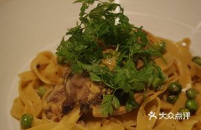Spicy Chili Oil Pasta with Ox Tongue
