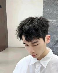 -东方先生国潮男士理发馆