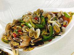 -覃记海鲜美食餐厅