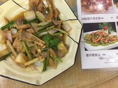 爆炒鹅肠头的配菜失踪了-七盘八碗