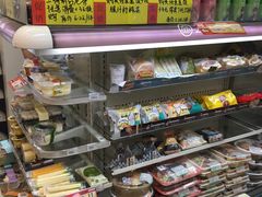 -全家便利店(襄阳南路店)
