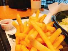 -The Habit Burger Grill 哈比特汉堡(爱琴海店)