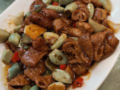 腊八蒜烧肥肠-东四民芳餐厅(世茂工三店)