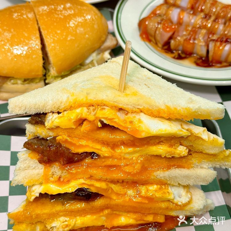 被茶山等到了!!是传说中的“猪扒包”啊