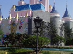 upload_pic-蓬莱欧乐堡梦幻世界