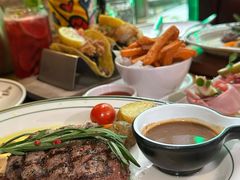 -Famous肥猫墨西哥音乐餐吧(五棵松华熙LIVE店)