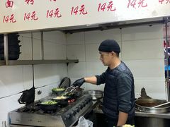 -曹宝林砂锅麻辣烫(星光路店)