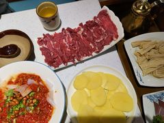-贵府酸汤牛肉火锅·贵州老字号(飞山街店)