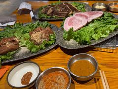 -那胡同里的小烤肉馆(开发区万达店)