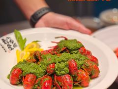 -龙巢盱眙龙虾·牛蛙·烧烤宵夜(八卦岭店)