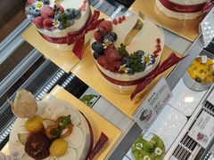-花花卷卷·鲜食蛋糕(静安久光百货店)