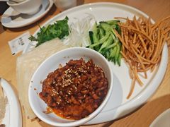 -关东小磨东北菜(上海长风大悦城店)