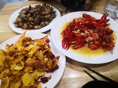 -扒虾小妹儿麻辣海鲜(宏图街店)