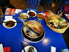 -马路边边串串香形象店(磐石路店)