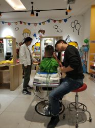 -爆米花儿童美发乐园(红博中央公园店)