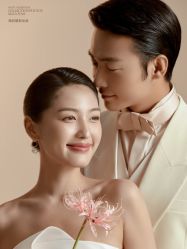 点击看大图 -至臻微拉婚纱摄影