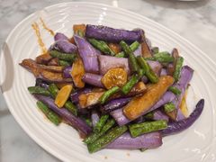 -小菜园新徽菜(宜兴八佰伴店)