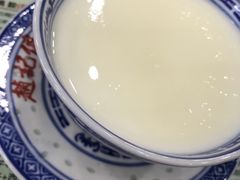 -赵记传承特色牛奶甜品(泉城广场店)