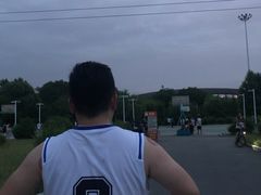 -铁西体育场