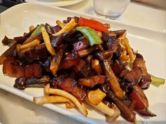 鸡枞菇炒腊味-南太湖山庄·四季轩&国风堂中餐厅