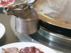 -周老三跷脚牛肉·全牛火锅(非遗传承店)