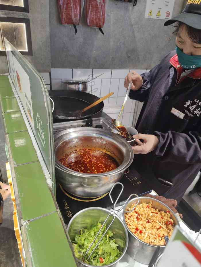 董顺桃小粒臭豆腐(太平街一店"小粒臭豆腐 一种创新吃法作为本地的