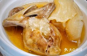 Bird's Nest and Abalone with Goose Gelatin