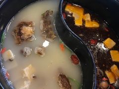 -亿诣蝎府炸酱面羊蝎子火锅(酷车小镇店)