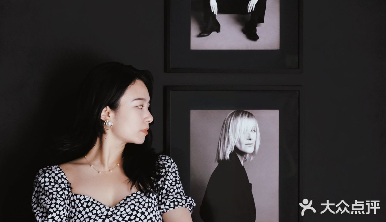 🌈魔都看展｜夏日不能错过的圣罗兰时尚展~还有限时咖啡！