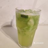 亲子吃饭。店内有多种套餐搭配，优惠实在。茶餐厅
