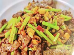 -鑫小城故事·藕汤·家常菜(台北一路总店)