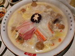 -三人行骨头王火锅(长寿店)