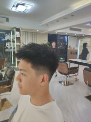 -红人馆造型十添