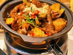 -老牌坊云南鱼豆花火锅(哈西万达店)
