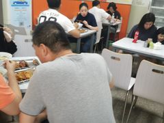 大堂-海平馄饨(逍遥二路店)