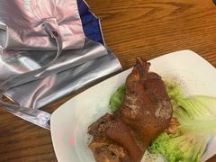 猪蹄-哇蛙牛功夫面渝都料理(龙阳广场店)