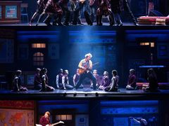 -交通银行前滩31演艺中心