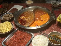 -重庆小天鹅火锅(中商广场店)