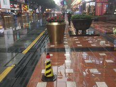 -八一路好吃街(雨田商务大厦店)