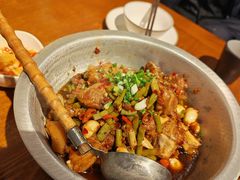 柴火酸豆角烧猪脚-筱湘溪·原住土菜小院