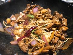 -胡须佬鸡煲四季火锅店(石厦西村直营店)