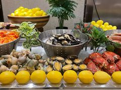 -广州万富希尔顿酒店·感趣自助餐厅·金秋蟹宴生蚝海鲜刺身